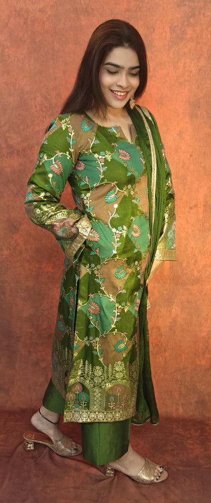 Elegant Green Banarasi Kurta Pant Set