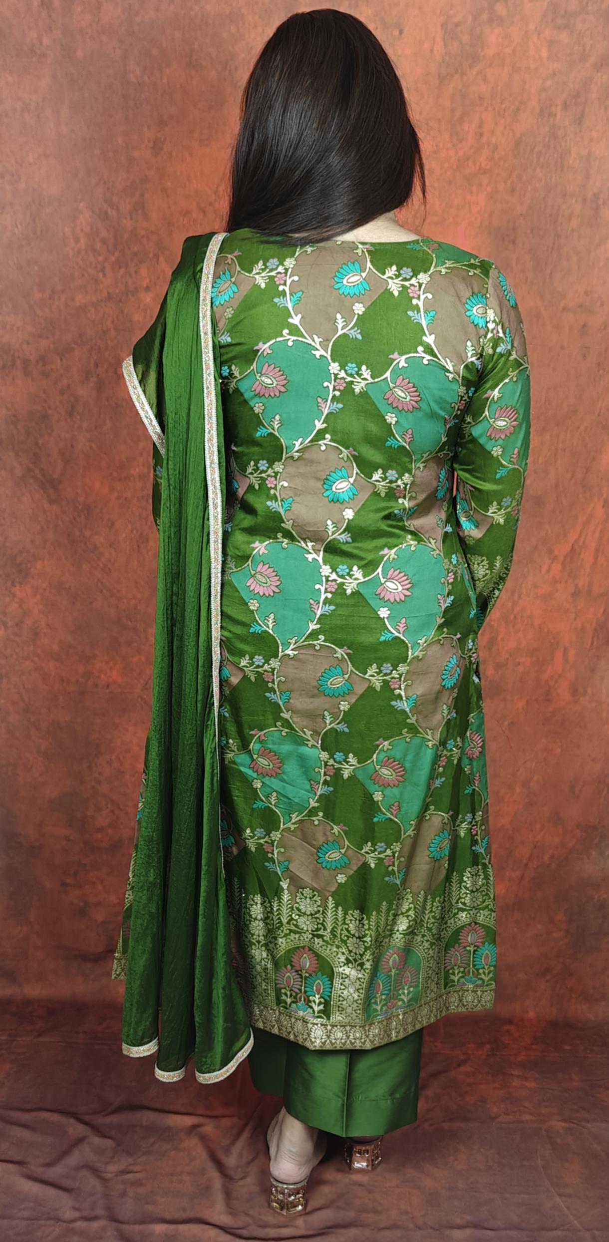 Elegant Green Banarasi Kurta Pant Set